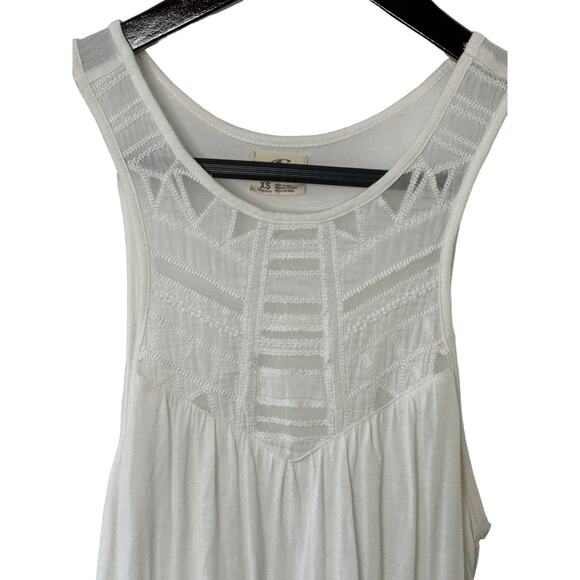 O'NEILL White Boho Sleeveless Top Sheer Chest Detailing Size XS - Picture 2 of 6